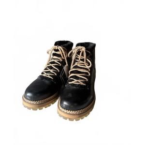 NEW MONTELLIANA women's camelia icon boots in black